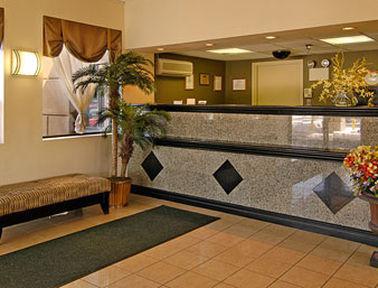 Howard Johnson By Wyndham Suffern